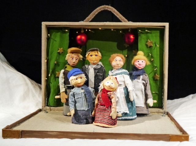 "Michel feiert Weihnachten", von Astrid Lindgren, ein Figurentheaterstück für alle ab 4 Jahren gespielt vom Figurentheater Pantaleon.